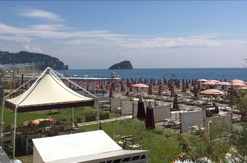 Hotel Mediterranée Spotorno Esterno foto