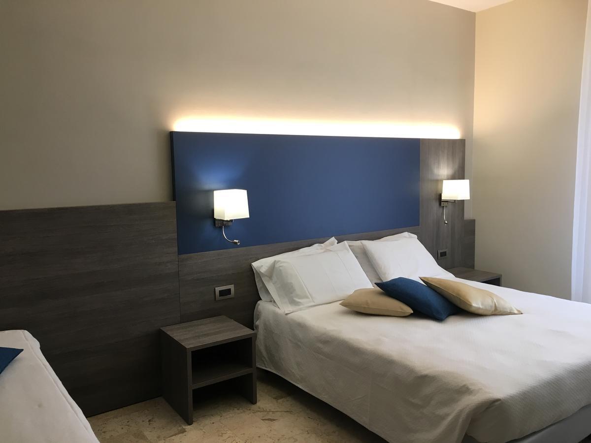 Hotel Mediterranée Spotorno Esterno foto